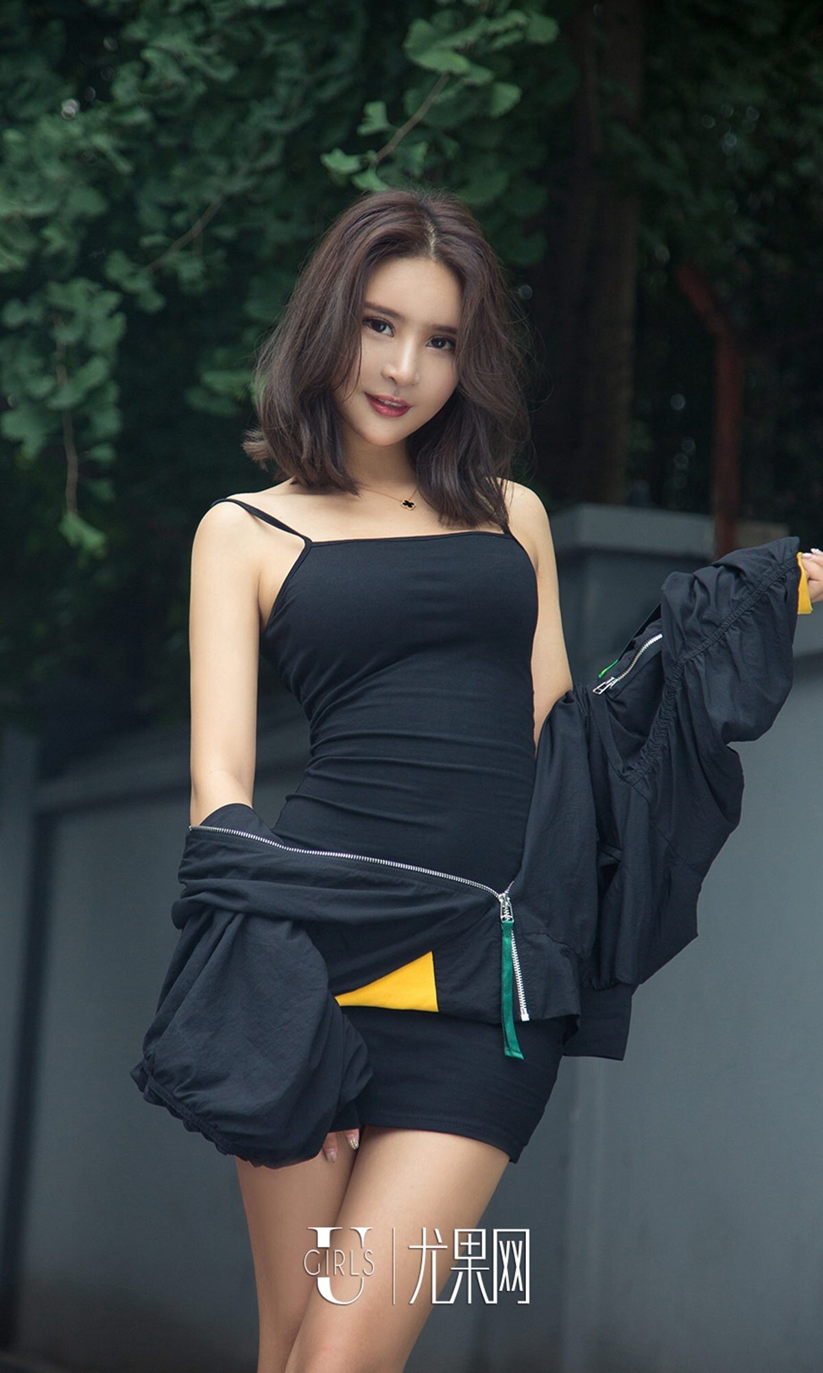 [爱尤物]2018APP NO.1163 尹菲一热力比基尼